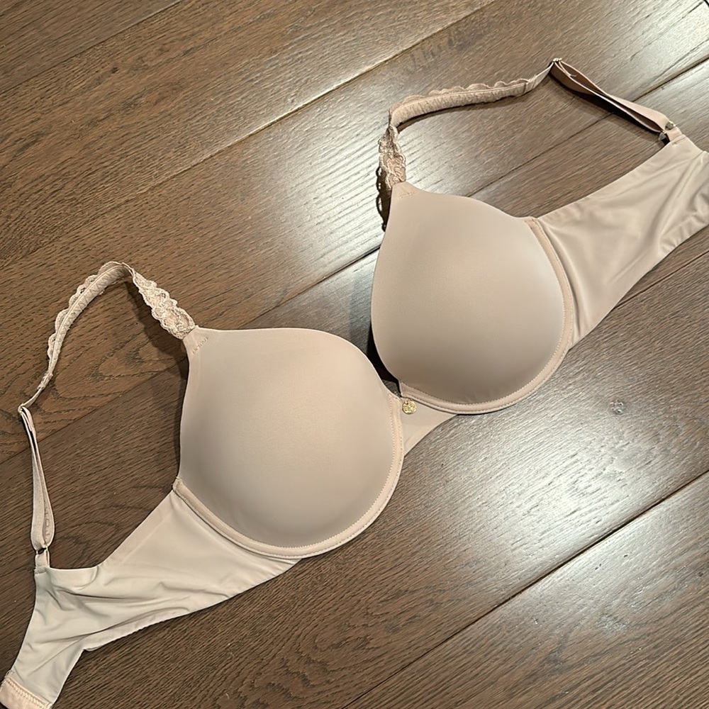 Full Coverage Bra - image 1